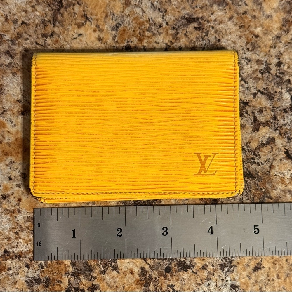 Louis Vuitton Epi Yellow with Purple Interior Card Holder - Picture 13 of 16